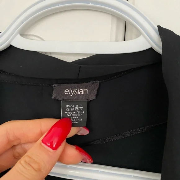 Elysian Black Robe - Picture 3 of 4